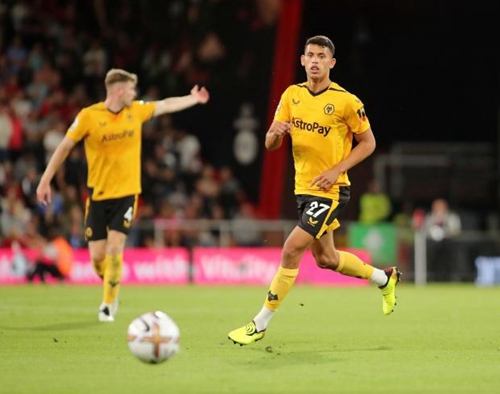 巴萨欲免费挖角曼联青训太子，曝其心怀儿萨梦！欧洲多家豪门觊觎