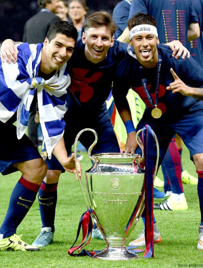 子弹对阵跳伞蚁首发公布：哈里森、普拉瑟领衔