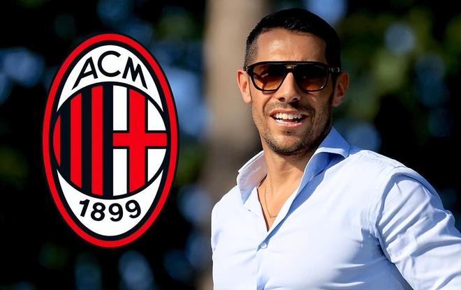 掘金主场有几位小球迷举牌支持威少：拉塞尔拿MVP